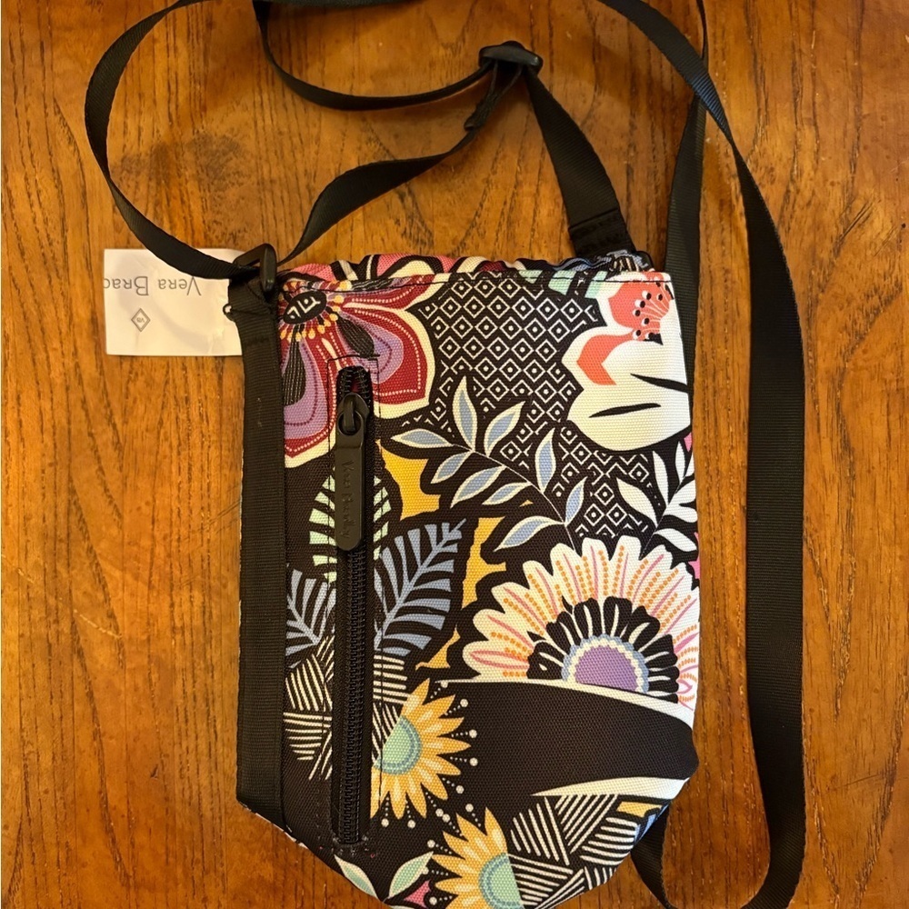 Vera Bradley Lighten Up Water Bottle Crossbody – Kaui Floral – NWT - Picture 2 of 9